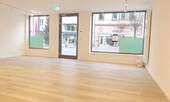 Schaufenster von Innen - Gewerbeobjekt (Büro, Produktion, Verkauf) in Villingen-Schwenningen zur Miete