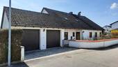Außenansicht Straßenseite - Einfamilienhaus mit viel Potential und weitläufigem Grundstück in Töging am Inn