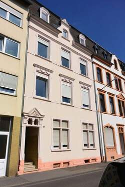 Objektansicht - ****Gepflegter Altbau mit 7 Wohnungen in gefragter Innenstadtlage****
