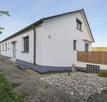 Helle Wohlfühloase im Grünen mit Loggia & Garten in ruhiger Lage von Knittlingen-Hohenklingen - Knittlingen / Hohenklingen Freudenstein-Hohenklingen