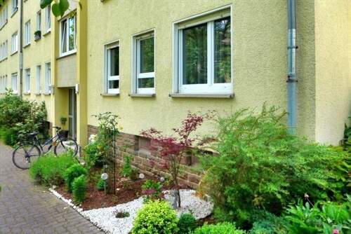 Außenansicht (derzeit ist das Gebäude eingerüstet bis ca. Ende Dezember) - 3 Zimmer Etagenwohnung zur Miete in Kassel