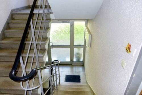 Hausflur - Etagenwohnung mit 61,00 m&sup2; in Kassel zur Miete