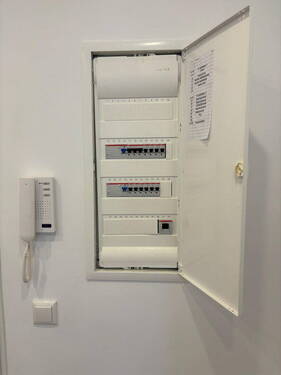 Sicherungskasten (neue Elekt.) - 