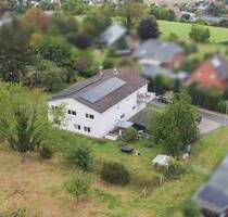 Gefühlt ein Bungalow: Große Erdgeschoss Wohnung mit Großem Garten Waldrandlage - Porta Westfalica Nammen