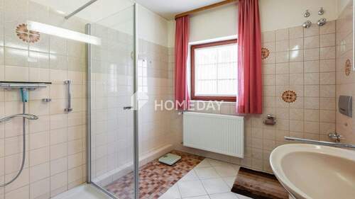 1. OG Badezimmer 1 - 