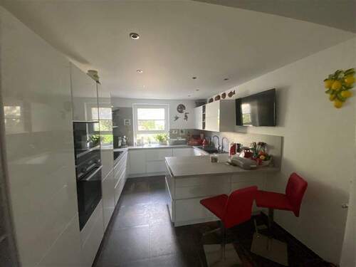 Blick in Küche vom Esszimmer - 