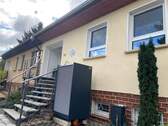 Detailansicht Haus mit Wärmepumpe - 