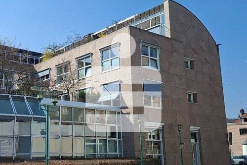 Aussenansicht - Wohnen im Zentrum! - 1.100,00&nbsp;EUR Kaltmiete, ca.&nbsp; 112,60&nbsp;m&sup2;&nbsp;Wohnfl&auml;che