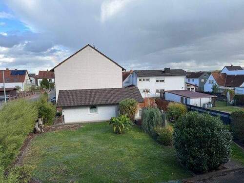  Blick vom Balkon in den Garten - 