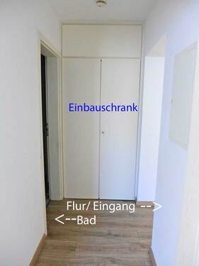 vM1205_Flurnische_zwischen_Eingang-und-Bad.jpg - 