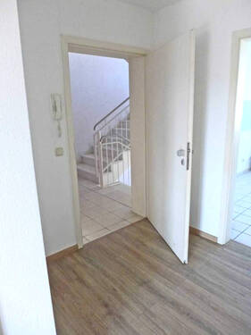 vM1205_Eingang_vom_Flur.jpg - 