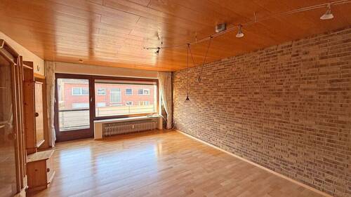 Wohnzimmer - 3 Zimmer Etagenwohnung zum Kaufen in Dinslaken