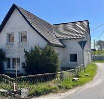 Bestandsgebäude zur Sanierung oder Neubau - Elstra Rauschwitz