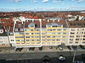 Außenansicht - Zentral gelegene, vermietete 2-Zi.-Whg. mit Balkon, Wintergarten & TG-Stpl. in Gibitzenhof, Nürnberg