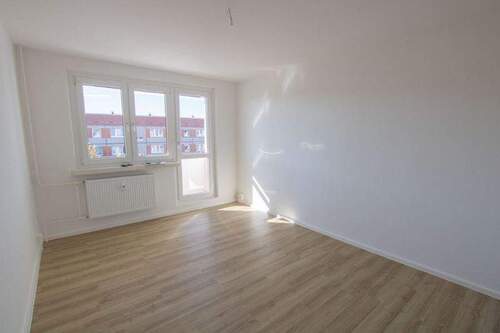 Wohnzimmer - 2 Zimmer Etagenwohnung in Halle (Saale)