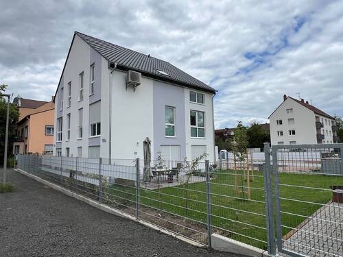 1. Doppelhaus fertiggestellt - Neubau Doppelhaushälften in Bad Kreuznach