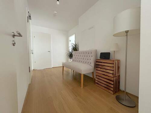 Flur - 3 Zimmer Etagenwohnung in Hohen Neuendorf