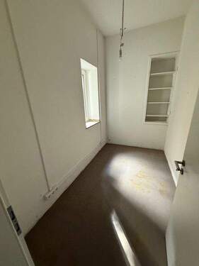 Nebenraum - 