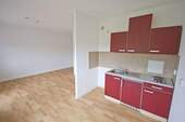Küche - 1-Raumwohnung mit Balkon und Single-Küche