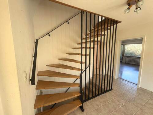 Treppenaufgang zum OG - 