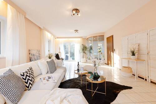 einladender Wohnbereich - 1 Zimmer Mehrfamilienhaus, Wohnhaus zum Kaufen in Mainz