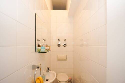WC - 