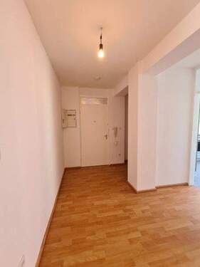 Flur3.jpg - 2 Zimmer Etagenwohnung zur Miete in Nürnberg