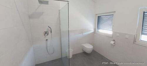 Modernes Duschbad im DG - 