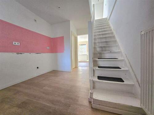 Küche und Treppenhaus - 