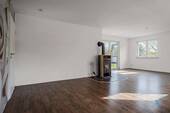 Wohn/-Esszimmer - 