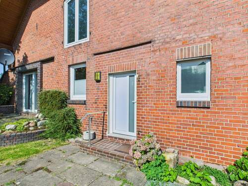Eingang hinter dem Haus - Einfamilienhaus mit 195,00 m² in Stolzenau zum Kaufen