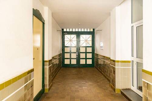 Eingan Treppenhaus - 