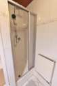 Bad mit Dusche - 