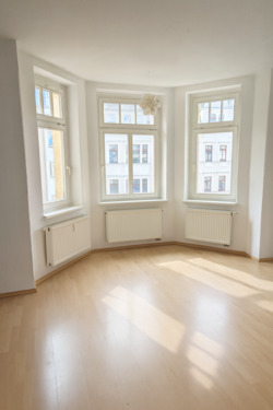 Wohnzimmer - 6 Zimmer Etagenwohnung in Chemnitz