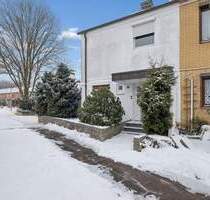 Mitten in Schenefeld - Reihenendhaus mit großem Grundstück in ruhiger und beliebter Lage