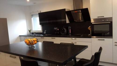 Küche - Mehrfamilienhaus, Wohnhaus mit 310,00 m&sup2; in Uckange zum Kaufen