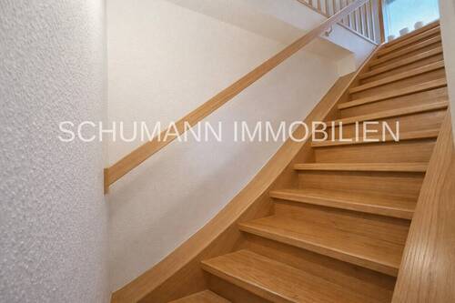 Aufgang zum Dachgeschoss - 