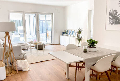 Beispiel-Wohnen-Fuchs13 - RESERVIERT! Privatgarten inklusive: Barrierefreie 4-Zimmer-Neubauwohnung - einfach einziehen!