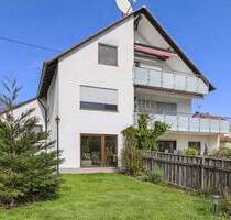 Gepflegtes Einfamilienhaus mit Einliegerwohnung, ausgebautem Dachgeschoss und schönem Garten - Waiblingen Bittenfeld