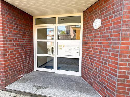 Hauseingang - 2 Zimmer Etagenwohnung in Uetersen