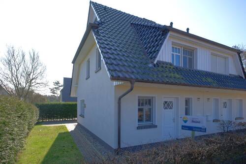 Nordostansicht - 4 Zimmer Doppelhaushälfte zum Kaufen in Prerow