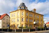 Hausansicht - Denkmalschutz + zwei Zimmer + vermietet