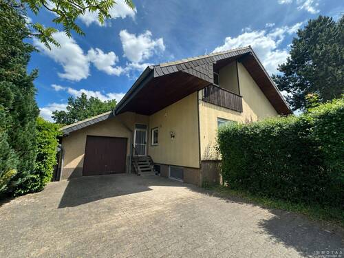 26-KGVH-220 - Großzügiges Einfamilienhaus mit Wintergarten, Loggia und großem Garten in ruhiger Lage - unbewohnt