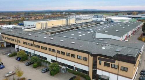 Ansicht - Betriebs- und Produktionsgelände mit Hallen und Büroflächen in Schwandorf