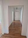 Flur, Richtung Wohnungstür - 