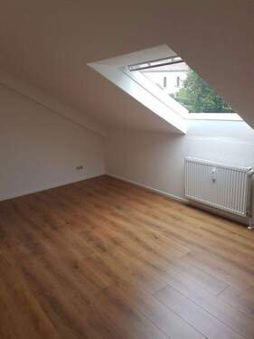 Zimmer 4 - 