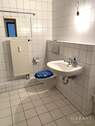 Badezimmer - Etagenwohnung mit 70,00 m² in Fellbach zum Kaufen