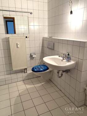 Badezimmer - Etagenwohnung mit 70,00 m² in Fellbach zum Kaufen