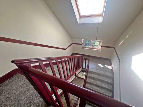 Treppenhaus - 3 Zimmer Etagenwohnung zum Kaufen in Chemnitz