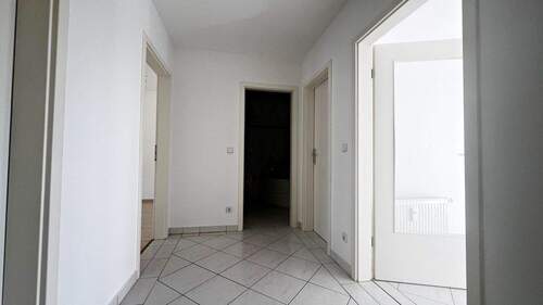 Flur - 3 Zimmer Etagenwohnung in Chemnitz